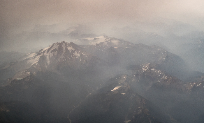 Cascade Range (Kaskadenkette) mit der Glacier Peak Wilderness Washington