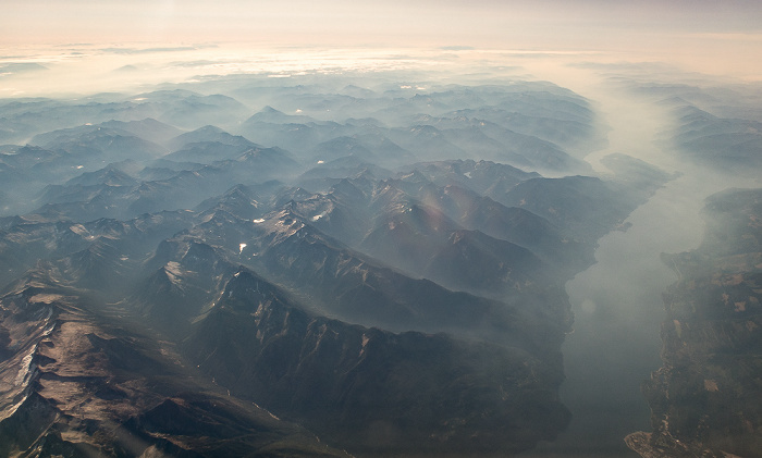 Columbia Mountains (v.l.): Purcell Mountains, Kootenay Lake, Selkirk Mountains British Columbia