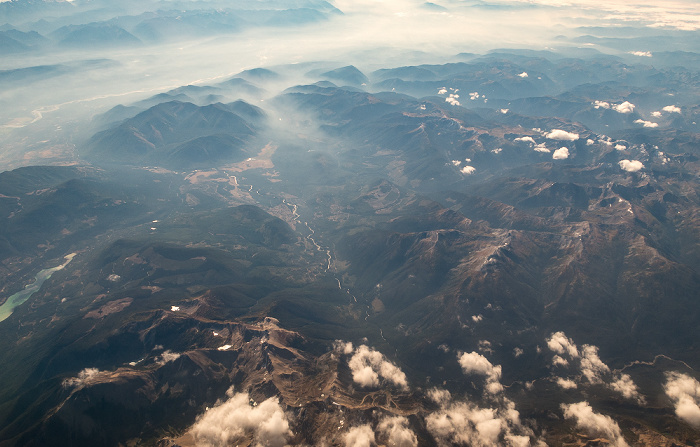 British Columbia V.u.: Columbia Mountains mit Purcell Mountains, Kootenay River 2017-09-16 Flug ICE684 Seattle/Tacoma (KSEA) - Keflavík (KEF/BIKF) Findlay Creek Rocky Mountains Whitetail Lake Luftbild aerial photo