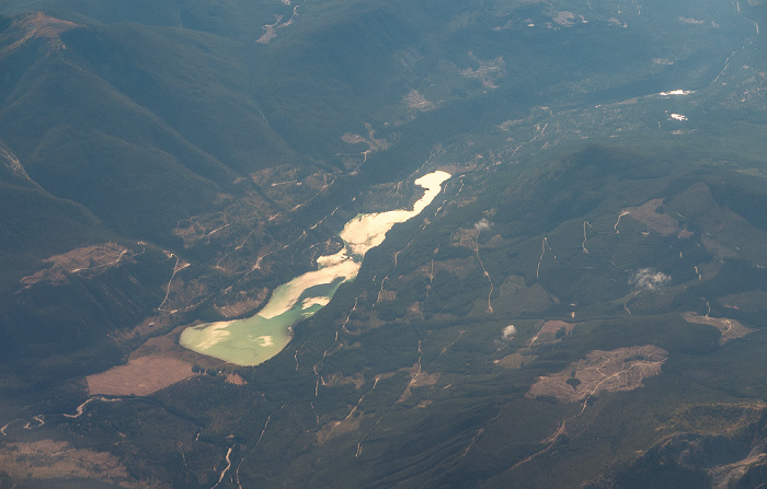 British Columbia Columbia Mountains: Purcell Mountains mit Whitetail Lake 2017-09-16 Flug ICE684 Seattle/Tacoma (KSEA) - Keflavík (KEF/BIKF) Luftbild aerial photo