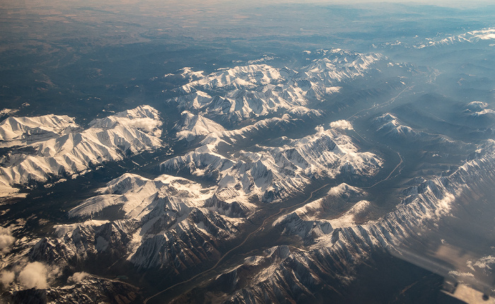 Alberta Rocky Mountains 2017-09-16 Flug ICE684 Seattle/Tacoma (KSEA) - Keflavík (KEF/BIKF) Storm Creek Luftbild aerial photo