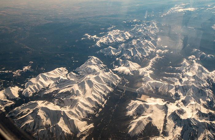 Alberta Rocky Mountains 2017-09-16 Flug ICE684 Seattle/Tacoma (KSEA) - Keflavík (KEF/BIKF) Luftbild aerial photo