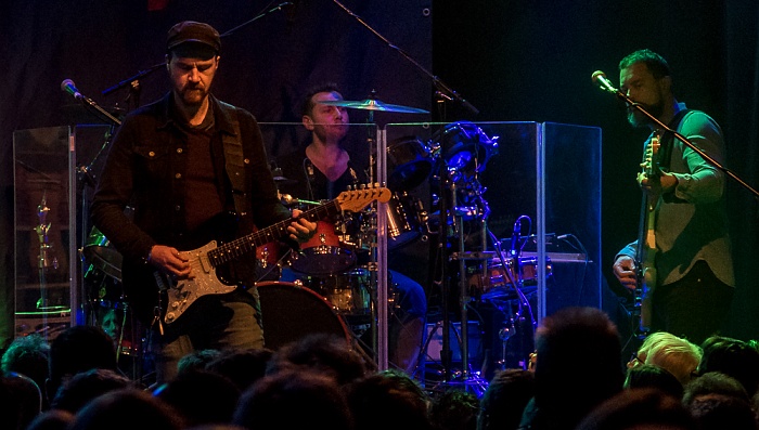 Spectrum: Ray Wilson Augsburg Ali Ferguson