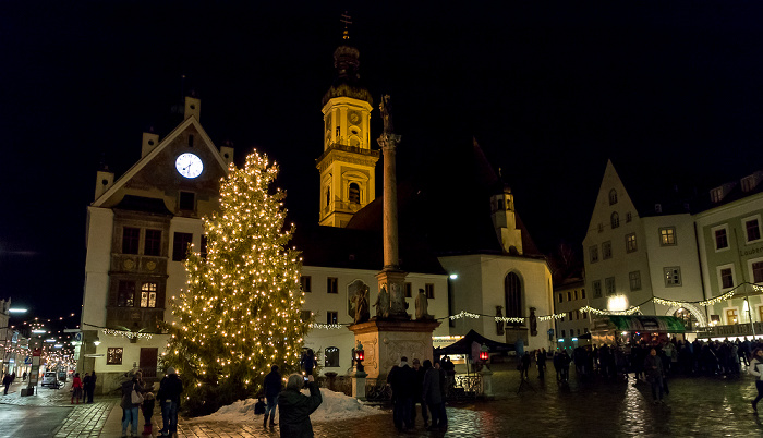 Freising Altstadt: Marienplatz mit Mariensäule Alte Hauptwache Obere Hauptstraße Rathaus Stadtpfarrkirche St. Georg Stauberhaus