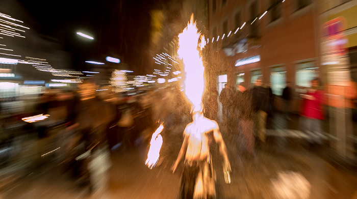 Altstadt: Untere Hauptstraße - Perchten: Feuerspucker Freising