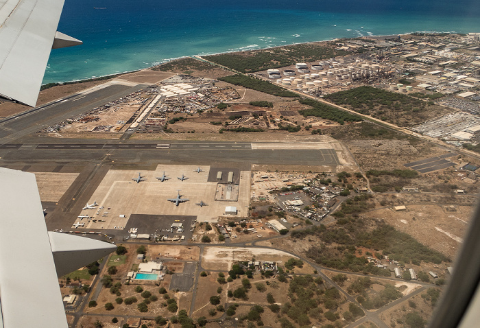 Kalaeloa Airport (links), Campbell Industrial Park, Pazifik Oahu