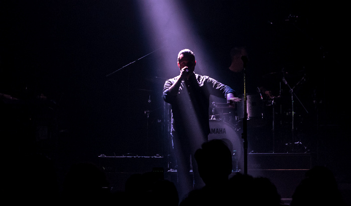 Neue Theaterfabrik: Blue October München