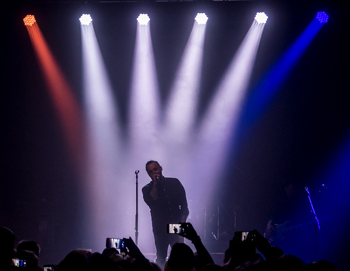 Neue Theaterfabrik: Blue October München