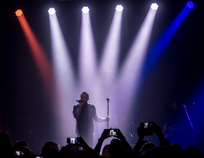 Neue Theaterfabrik: Blue October München