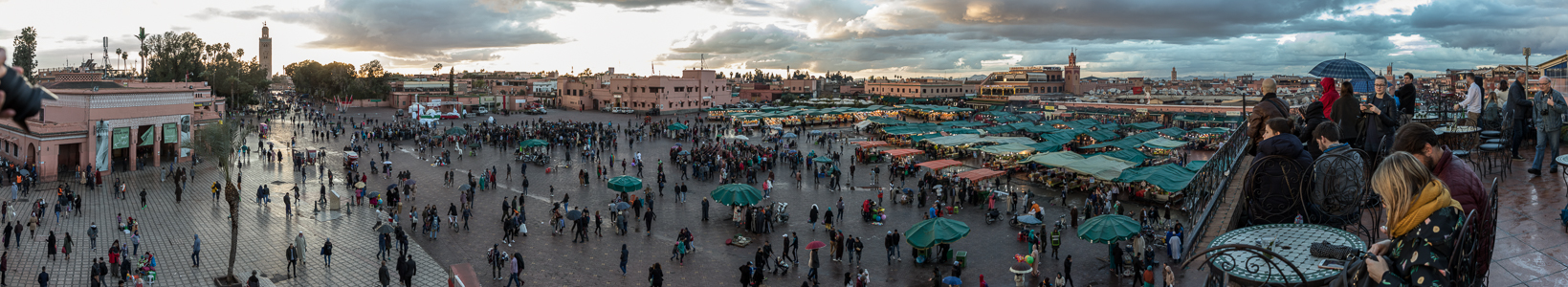 Marrakesch Blick vom Grand Balcon du Café Glacier: Medina mit dem Place Djemaa el Fna