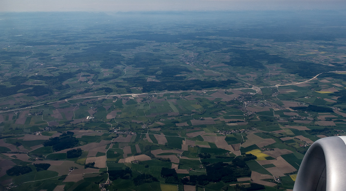Bayern - Landkreis Erding: Bundesautobahn A 94 im Isental 2018-04-27 Flug ELY354 München Franz Josef Strauß (MUC/EDDM) - Ben Gurion (TLV/LLBG) Anschlussstelle Lengdorf Lengdorf Luftbild aerial photo