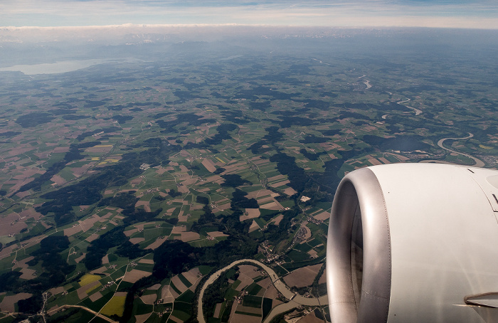 Bayern - Landkreis Mühldorf am Inn (unten) / Landkreis Traunstein (oben): Inn (unten und rechts oben) 2018-04-27 Flug ELY354 München Franz Josef Strauß (MUC/EDDM) - Ben Gurion (TLV/LLBG) Luftbild aerial photo