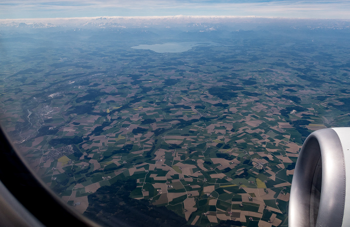 Bayern - Landkreis Traunstein: Alpenvorland mit Chiemsee und Chiemgauer Alpen 2018-04-27 Flug ELY354 München Franz Josef Strauß (MUC/EDDM) - Ben Gurion (TLV/LLBG) Luftbild aerial photo