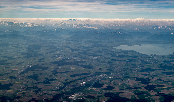 Bayern - Landkreis Traunstein: Alpenvorland mit Chiemsee und Chiemgauer Alpen 2018-04-27 Flug ELY354 München Franz Josef Strauß (MUC/EDDM) - Ben Gurion (TLV/LLBG) Luftbild aerial photo