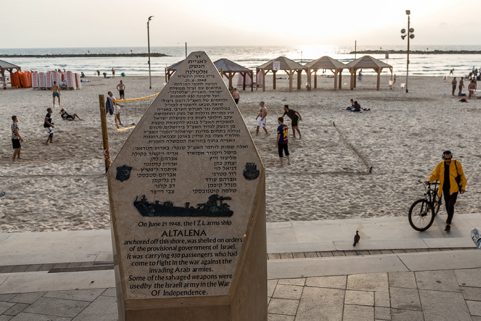 Tel Aviv Bograshov Beach: Altalena Memorial