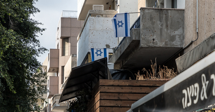 Tel Aviv Dizengoff Street: Israelische Flaggen