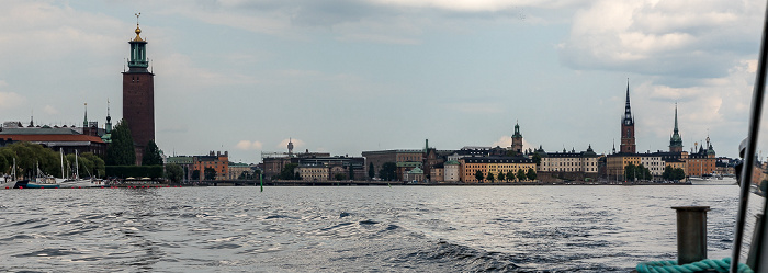 Stockholm Riddarfjärden (Mälaren), Kungsholmen mit Stadshuset (Stadthaus), Altstadt Gamla stan, Riddarholmen (mit der Riddarholmskyrkan)