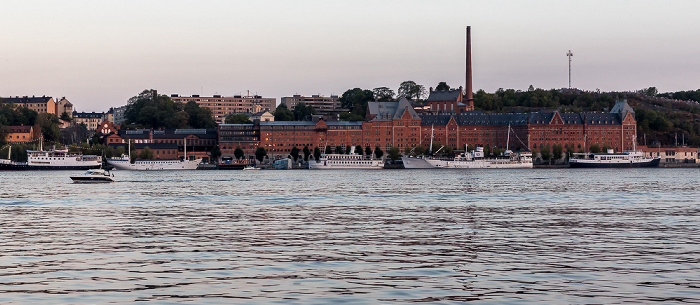 Blick von Kungsholmen: Södermalm mit Münchenbryggeriet Stockholm