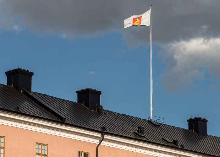 Schloss Uppsala: Flagge der historischen Provinz Uppland und der Provinz Uppsala län Uppsala