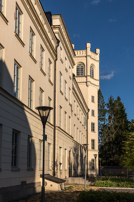 Universität Uppsala: Campus Engelska Parken - Philologicum Uppsala