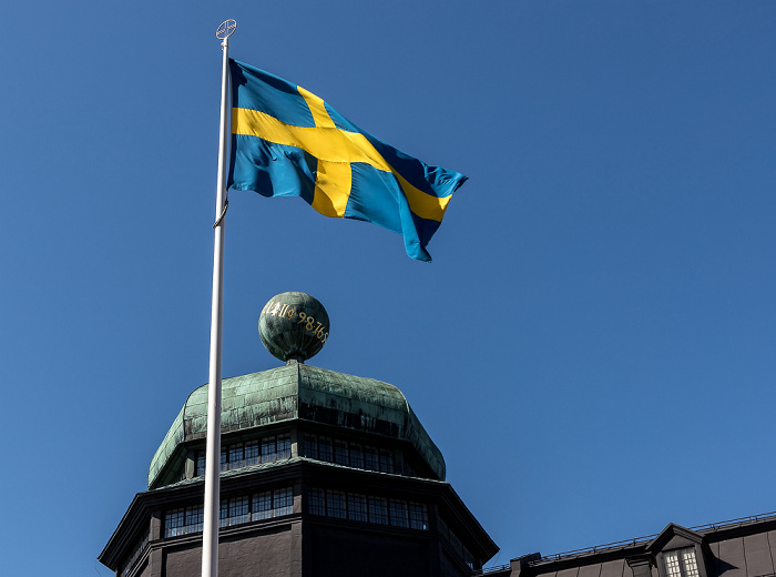 Universität Uppsala: Gustavianum - Schwedische Flagge Uppsala