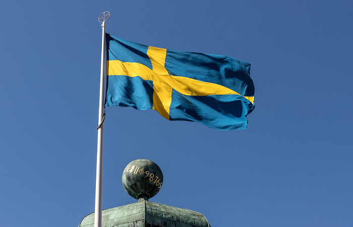 Universität Uppsala: Gustavianum - Schwedische Flagge Uppsala