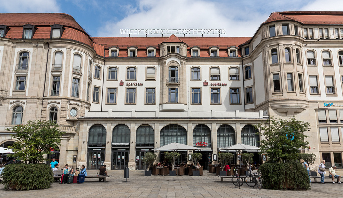 Willy-Brandt-Platz: Erfurter Hof