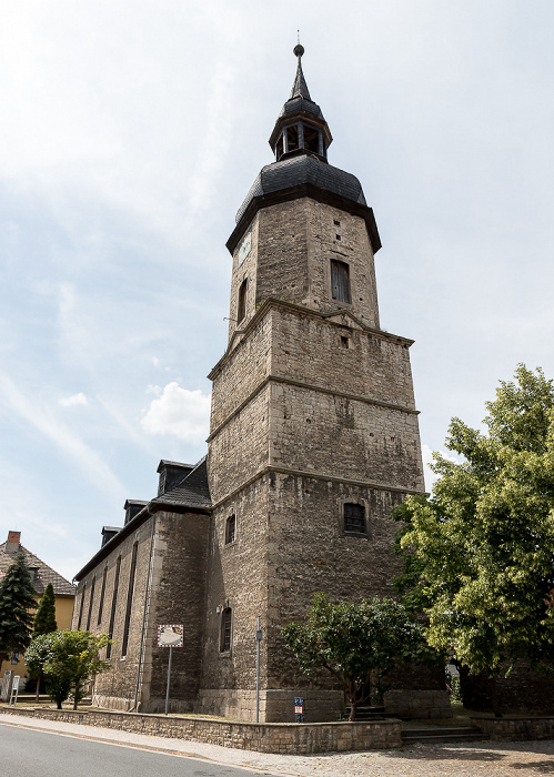 Dorfstraße: Reformationskirche Niedertrebra