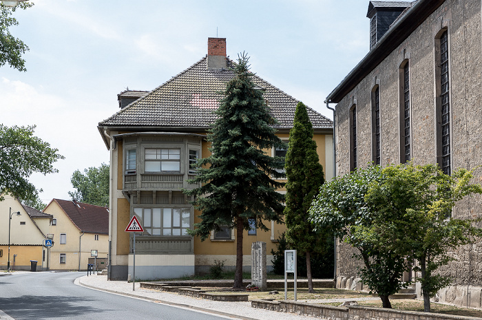 Dorfstraße: DRK Senioren- und Pflegeheim Niedertrebra Niedertrebra