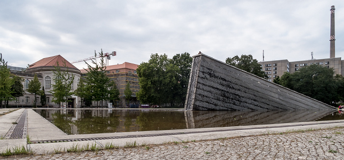 Berlin Invalidenpark: Mauerbrunnen (Versunkene Mauer)