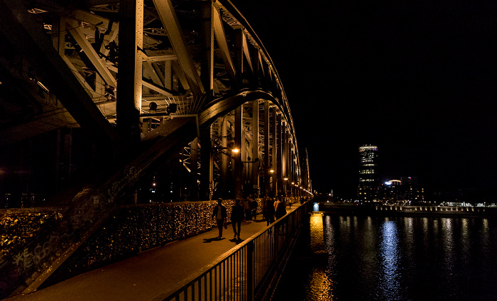 Hohenzollernbrücke, Rhein, KölnTriangle