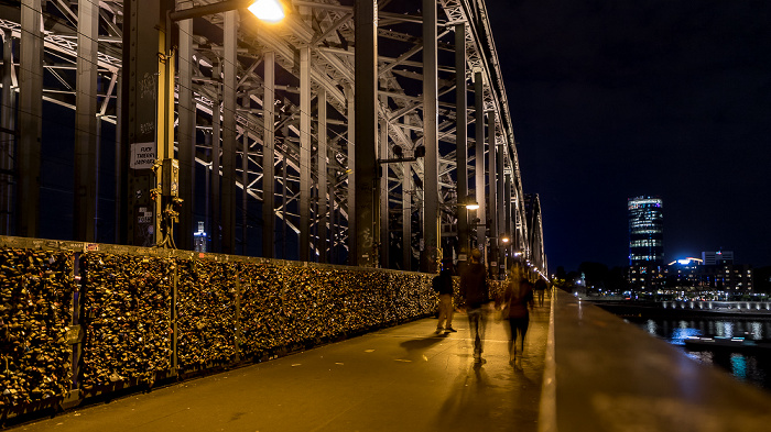 Hohenzollernbrücke, Rhein, KölnTriangle Köln