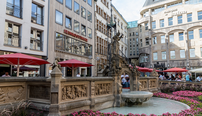 Am Hof: Heinzelmännchenbrunnen Köln