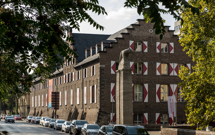 Burgmauer: Kölnisches Stadtmuseum