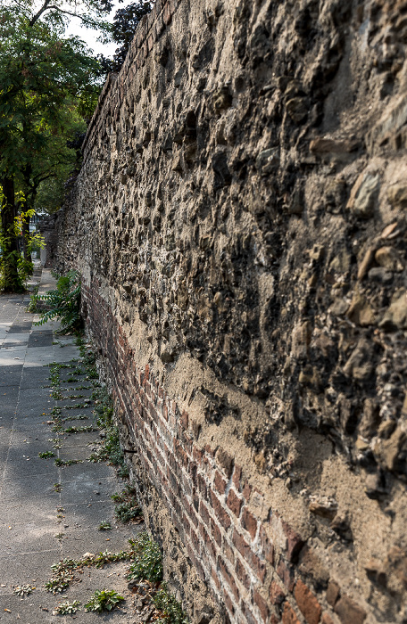 Köln Burgmauer: Römische Stadtmauer