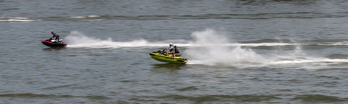 Köln Rhein: Jet-Skis