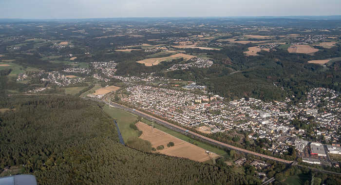 Nordrhein-Westfalen - Rhein-Sieg-Kreis: Lohmar 2018-09-16 Flug DLH1991 Köln/Bonn (CGN/EDDK) - München Franz Josef Strauß (MUC/EDDM) Autobahn A 3 Luftbild aerial photo