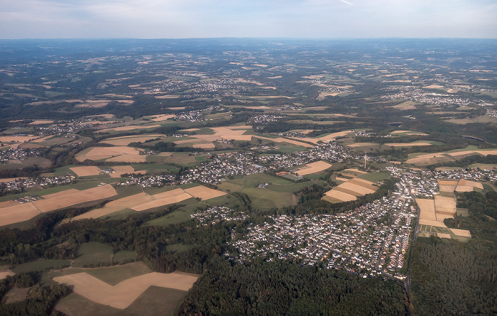 Nordrhein-Westfalen - Rhein-Sieg-Kreis: Heide (Lohmar) (rechts unten) 2018-09-16 Flug DLH1991 Köln/Bonn (CGN/EDDK) - München Franz Josef Strauß (MUC/EDDM) Luftbild aerial photo