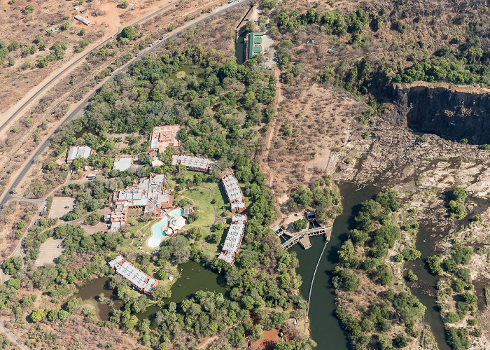 Livingstone Blick aus dem Hubschrauber: Sambesi, Victoriafälle Luftbild aerial photo