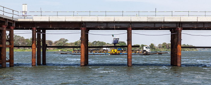 Sambesi, Kazungula Bridge, Kazungula Ferry Kazungula