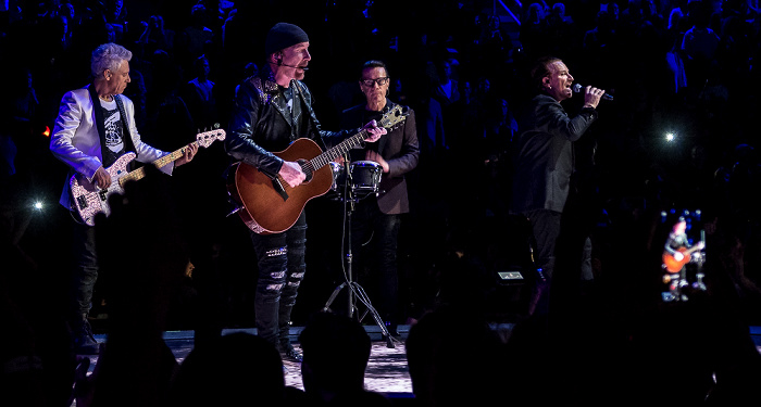 Mercedes-Benz Arena: U2 Berlin You're The Best Thing About Me