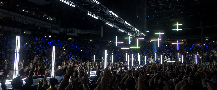 Mercedes-Benz Arena: U2 Berlin City Of Blinding Lights