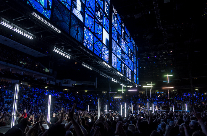 Mercedes-Benz Arena: U2 Berlin