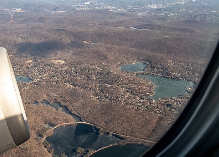 New Jersey Passaic County: Erskine Lakes (Ringwood), Erskine Lake 2019-01-26 Flug UAL31 München Franz Josef Strauß (MUC/EDDM) - Newark (KEWR) Ramsey Wanaque Reservior Luftbild aerial photo
