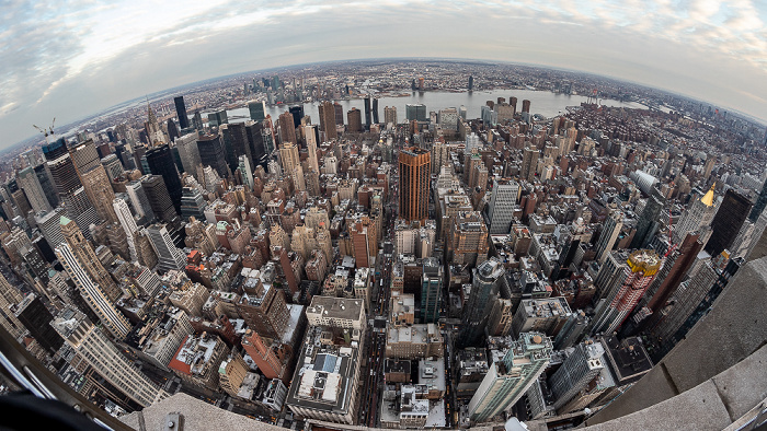 New York City Blick vom Empire State Building: Manhattan und East River Brooklyn Queens