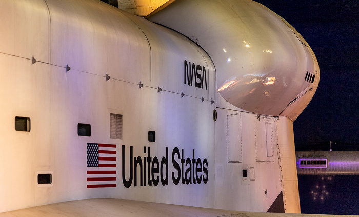New York City Intrepid Sea, Air & Space Museum: Space Shuttle Enterprise