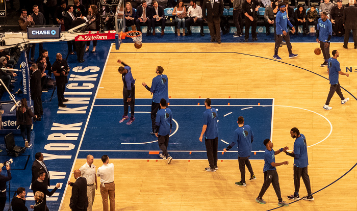 Madison Square Garden: Vor dem NBA-Spiel New York Knicks - Dallas Mavericks New York City