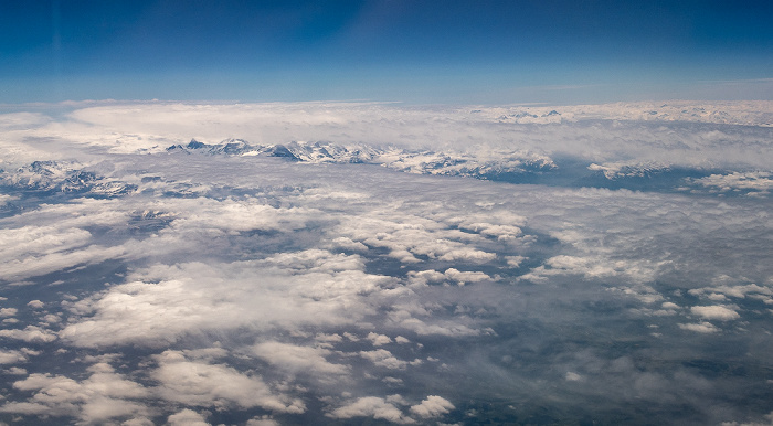 Alpen in Wolken Kanton Bern