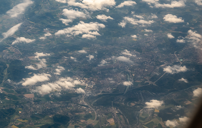 Kanton Bern Bern, Aare 2019-05-16 Flug DLH1892 München Franz Josef Strauß (MUC/EDDM) - Bilbao (BIO/LEBB) Stadion Wankdorf Luftbild aerial photo