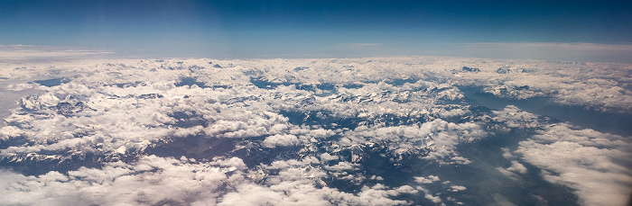 Alpen in Wolken Kanton Bern